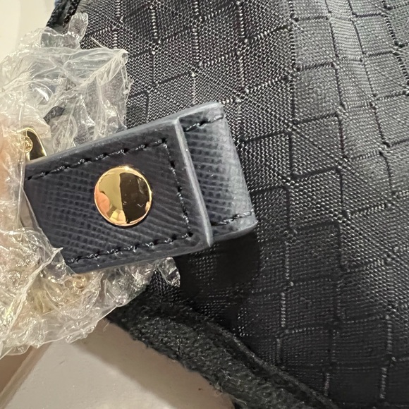 Brand new never used Tory Burch keychain. Gold and navy. Sold out! - Picture 6 of 7